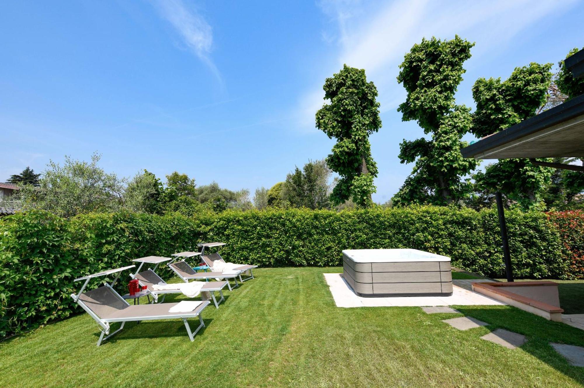 Villa Giulia Manerba del Garda Exteriör bild