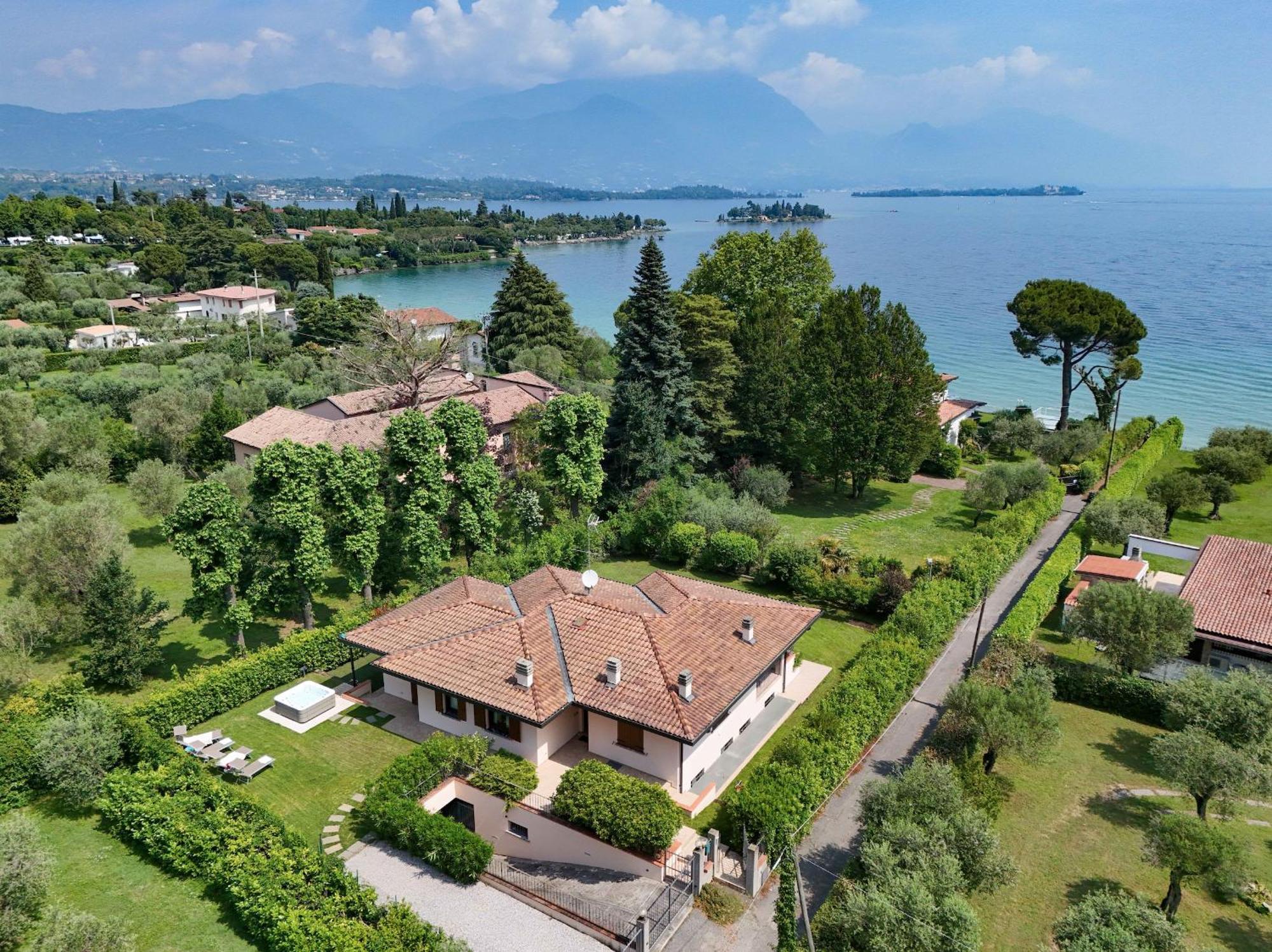 Villa Giulia Manerba del Garda Exteriör bild